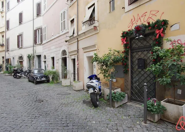 Apartment Your Nest In Trastevere, The Heart Of - Il Vostro Nido Nel Cuore Di *